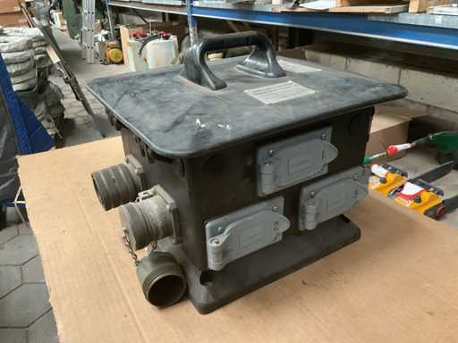 LEX products corp. DB-60NU-AQQ-S3 Boîtier de distribution d’énergie