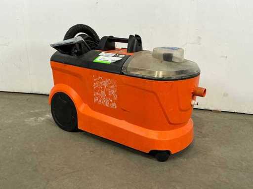 2017 Kärcher Puzzi 10/1 Carpet Cleaner