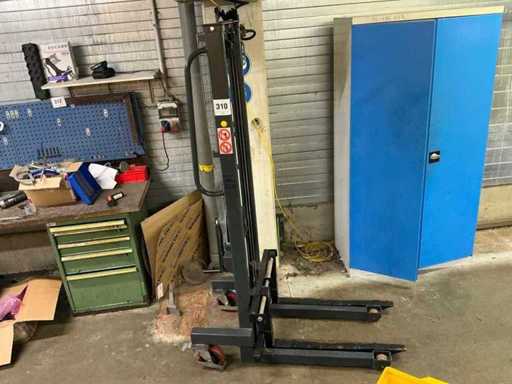 2021 Fetra 6851 Manual Stacker