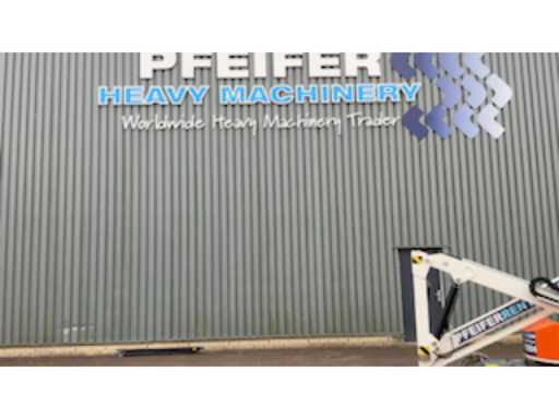 0aa7274e-dae7-4a40-a521-5be407bc756f.mp4