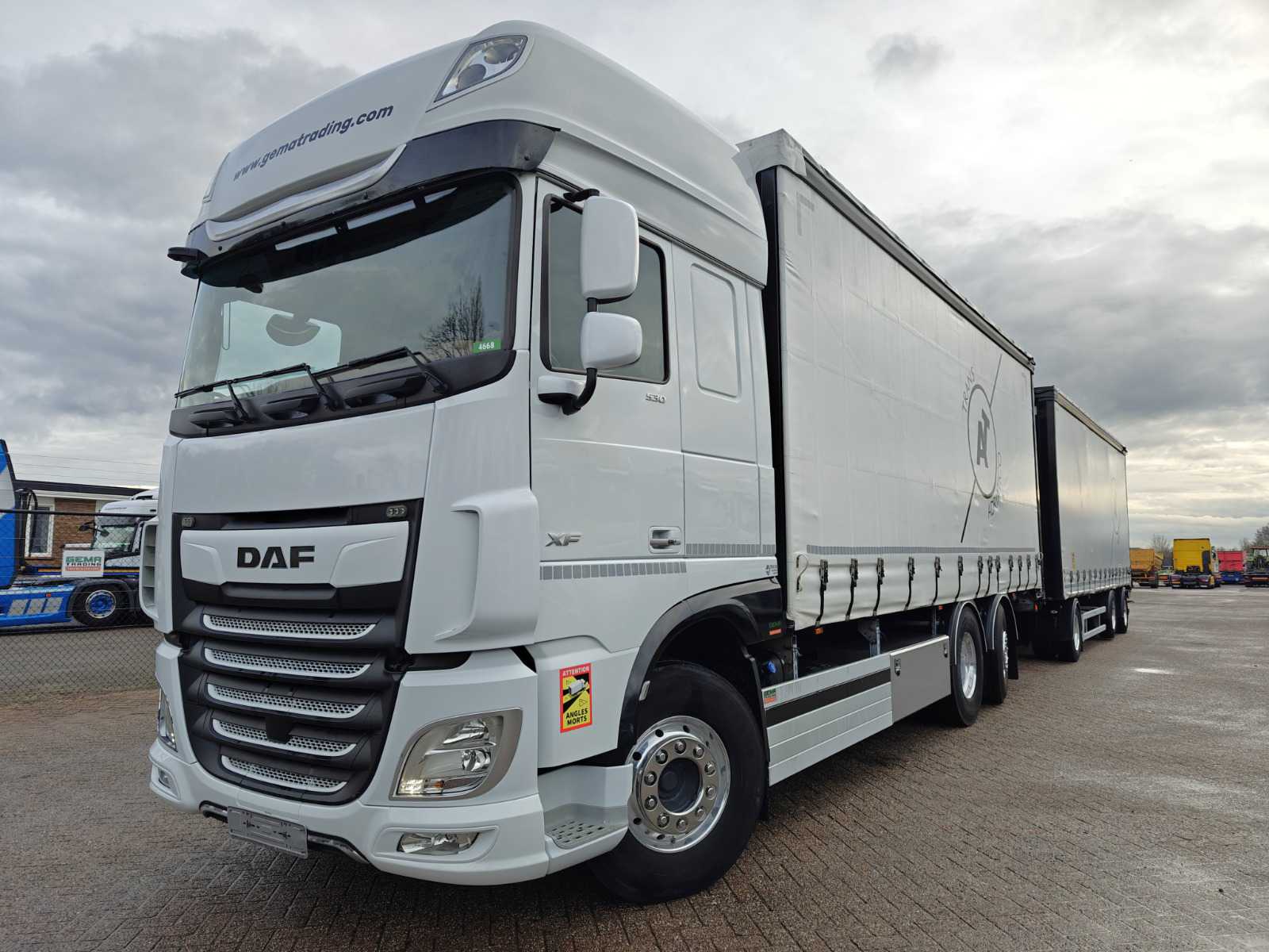 2020 DAF XF 530 FAN Truck with Renders 3-axle trailer