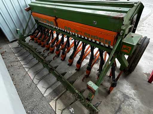 Amazone - D8/30 - Precision Seeder