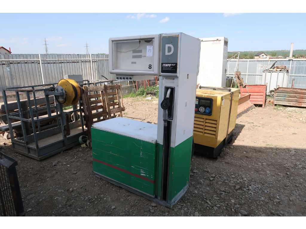 Tempo Plus - electric station with fuel pump