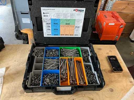 Variedad de tornillos de hojalatero Förch en L-Box