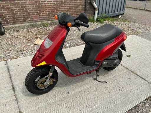 Gilera Typhoon Scooter
