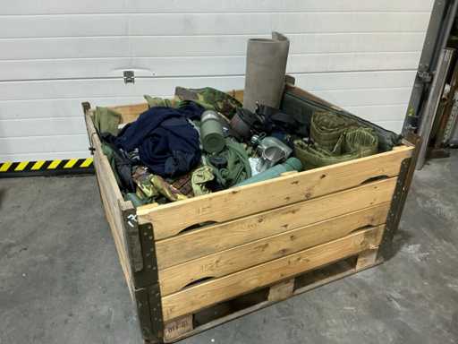 Various NL Army Clothing