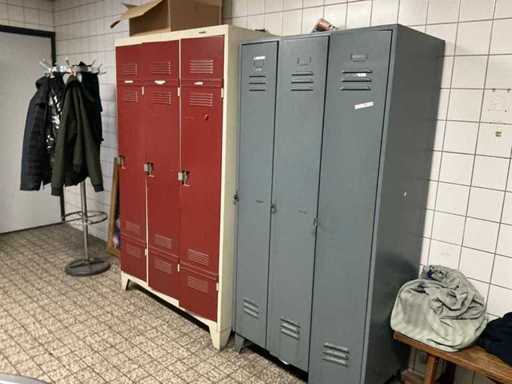 Clothing lockers (7x)