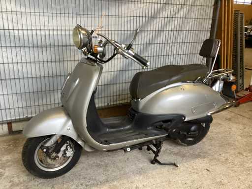 Benzhou YiYing - Skuter - Lata Sześćdziesiąte / Retro - Motocykl