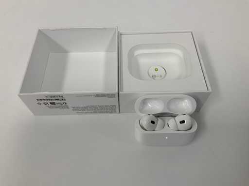 Apple - AirPods Pro (Generația a 2-a) cu carcasă de încărcare MagSafe (USB-C) - MTJV3ZM/A