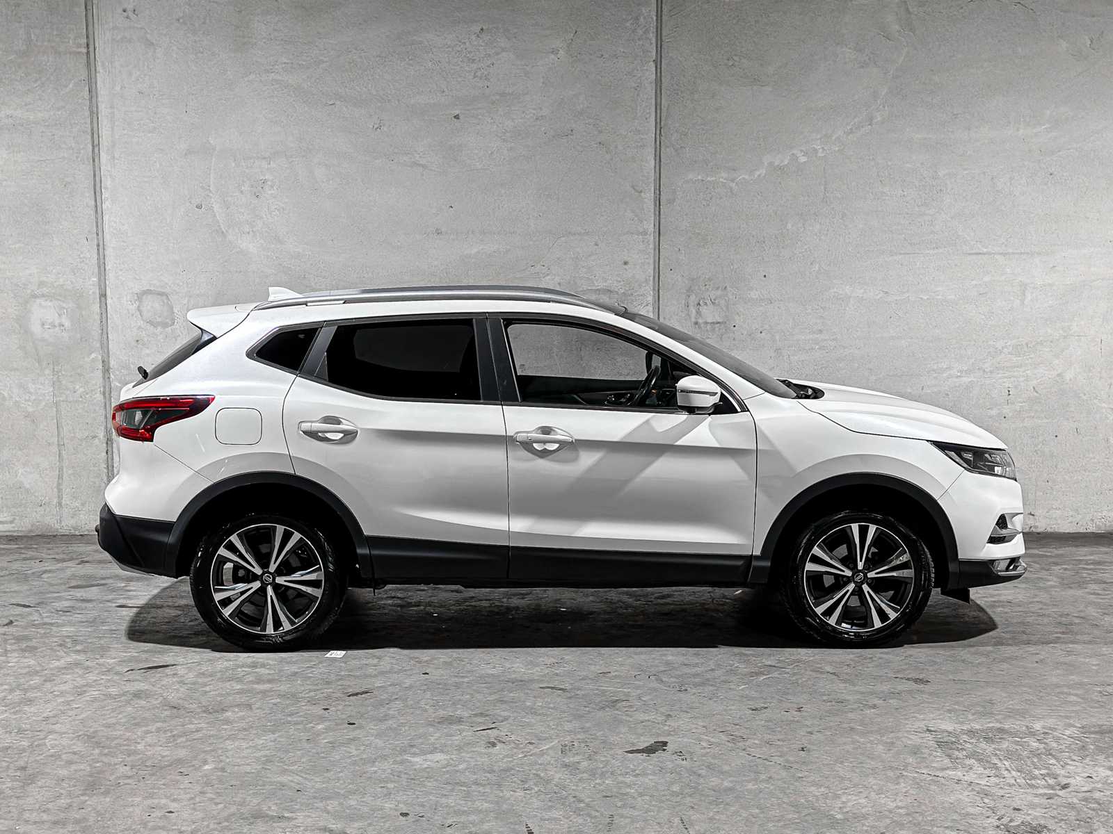 Nissan Qashqai 1.3 DIG-T N-Connect 140hp 2019, L-595-RB