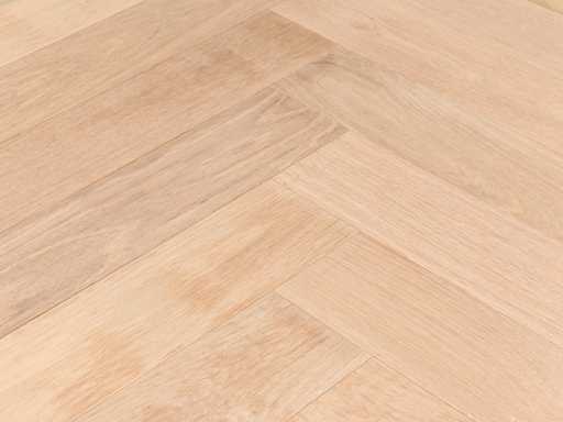101 m2 di parquet in quercia di pesce a spina di pesce - 540 x 90 x 12,7 mm
