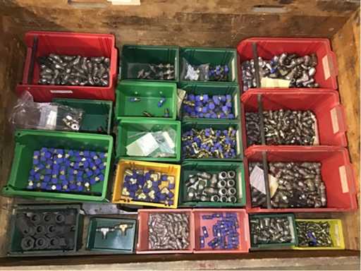 Grandi quantità di connessioni di tubi