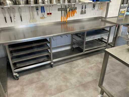 Mobile, tavolo da lavoro in acciaio inox