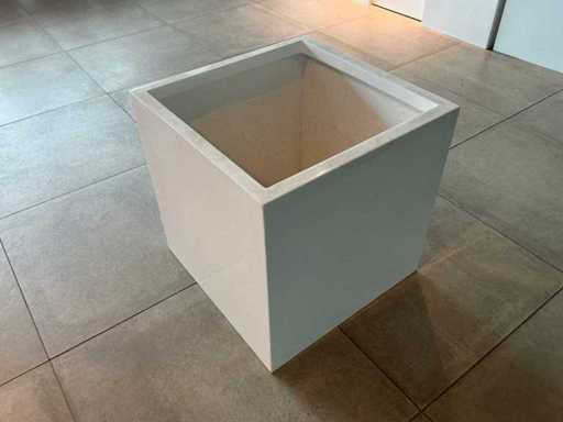 Vaso di fiori in vetroresina Diphano (2x)