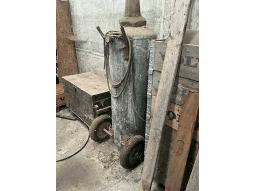 Mobile pressure boiler