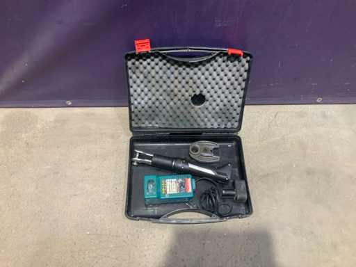 Uponor MAP 1 battery crimping tool