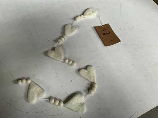 Cuori decorativi Fair Trade in crema in feltro 100% lana (100 volte)