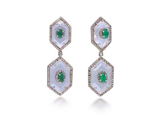 Hangende oorbellen met smaragden en kristal