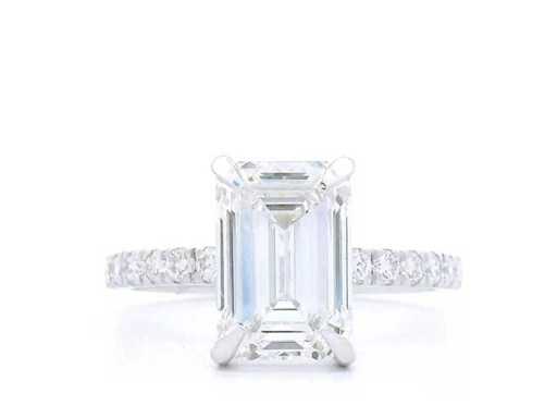 18 Karat Weißgoldring mit 3,46 CRT. Diamant
