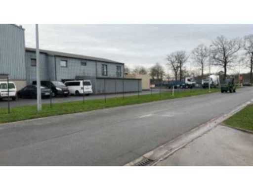 7b4f8277-ad51-4707-8e68-60db411b98a0.mp4