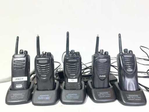 Kenwood ProTalk Handfunkgeräte inkl. 5 Ladestationen und Netzteilen