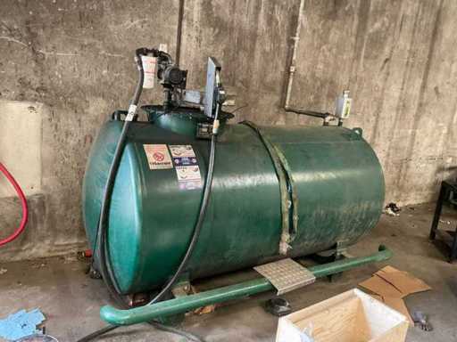 2015 Robex/Hammer Diesel tank with pump