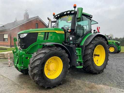 2023 John Deere 6R230 Vierwielaangedreven landbouwtractor