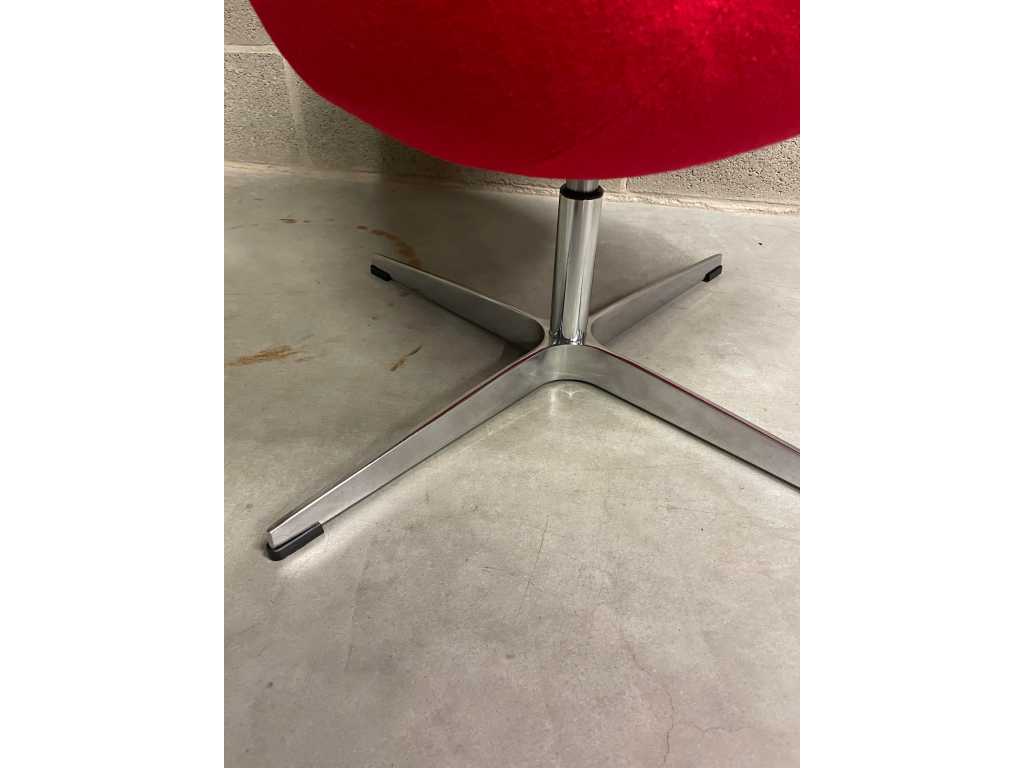 1 x chaise design rouge