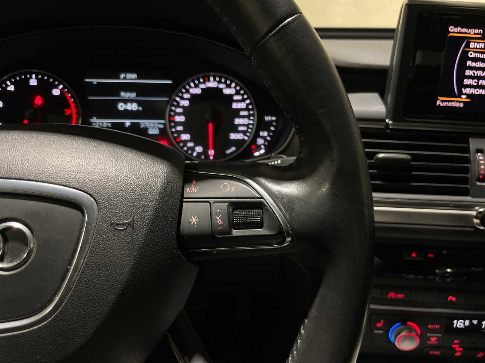 Audi A6 Sedan 2.8 FSI Pro Line Business 204hp 2013, 02-ZVZ-8