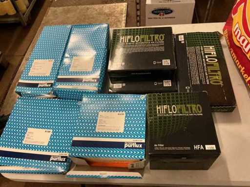 Partij Diverse waaronder,oliefilters,aircofilters enz.