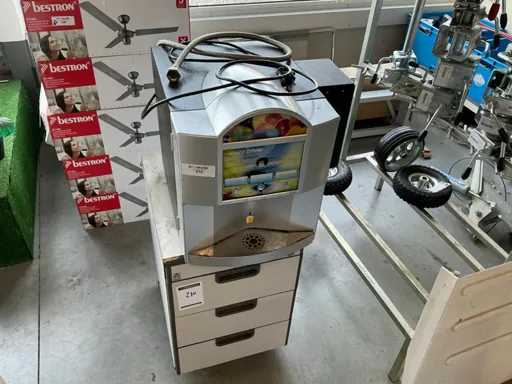 Aparat de băuturi cu frizz