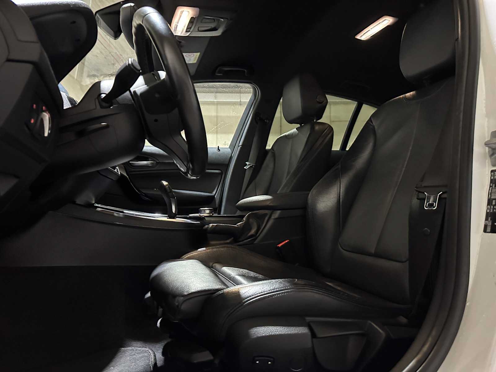 BMW 118i Edition M Sport Shadow High Executive 1-serie 134pk 2019, P-613-RT 