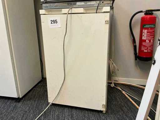 Zanker IMF145RA Refrigerator
