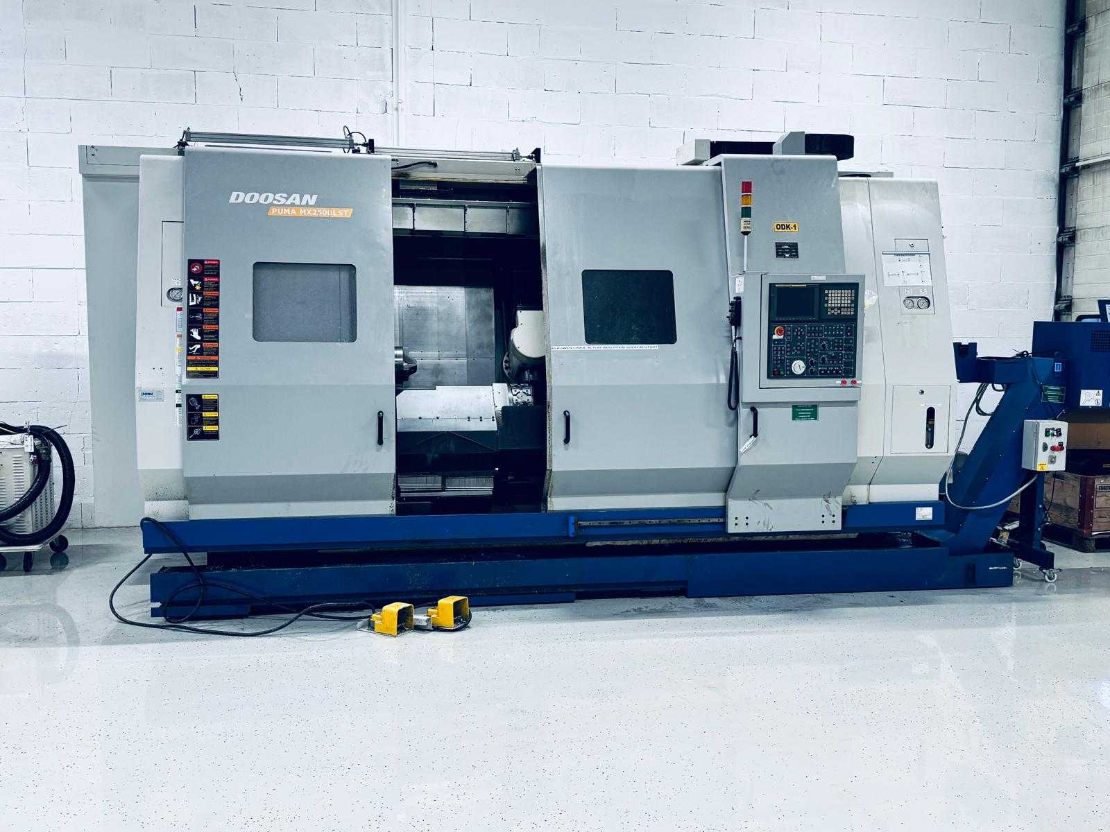 2008 Doosan MX2500LST – CNC lathe