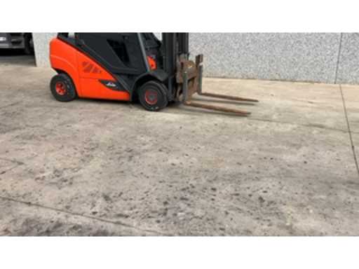 207352f8-8a8b-42fe-80fb-91d67fbfdbb0.mp4