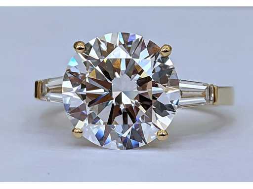 Inel din aur de 18 kt cu diamant 6,44 ct