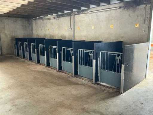 18 enclos à veaux – système complet – avec pièces en acier inoxydable et en plastique