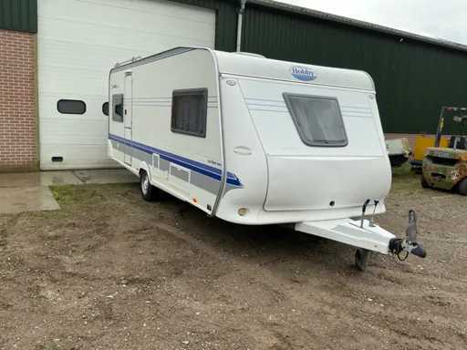 2004 Hobby Excellent Easy Caravan avec auvent