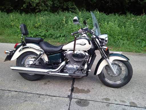 1998 Honda shadow 750 Motociclet?