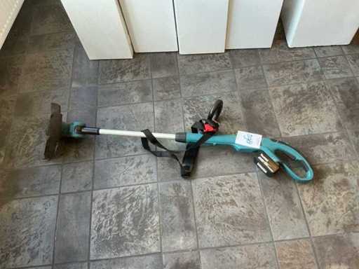 Makita Brush Cutter