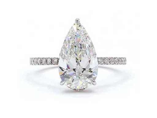 18-karätiger Weißgoldring mit 3,33 Karat. Diamant