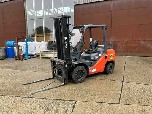 2017 Toyota 02-8FDF30 vorkheftruck