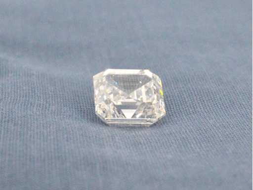 Diamant - diamant taille émeraude carrée 5,00 carats (certifié)