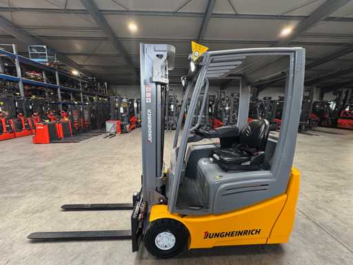 2019 Jungheinrich EFG215 1.500kg Triplex 464cm 3.+4th Valve Carretilla elevadora eléctrica Carretilla elevadora 4.685 horas