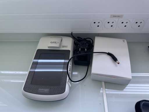 Invitrogen - 2011 - Qubit 3 - Fluorometer