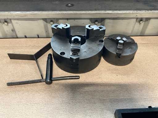 3 jaw chuck (2x)