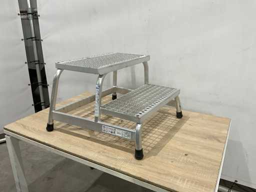 Sgabello in alluminio Krause