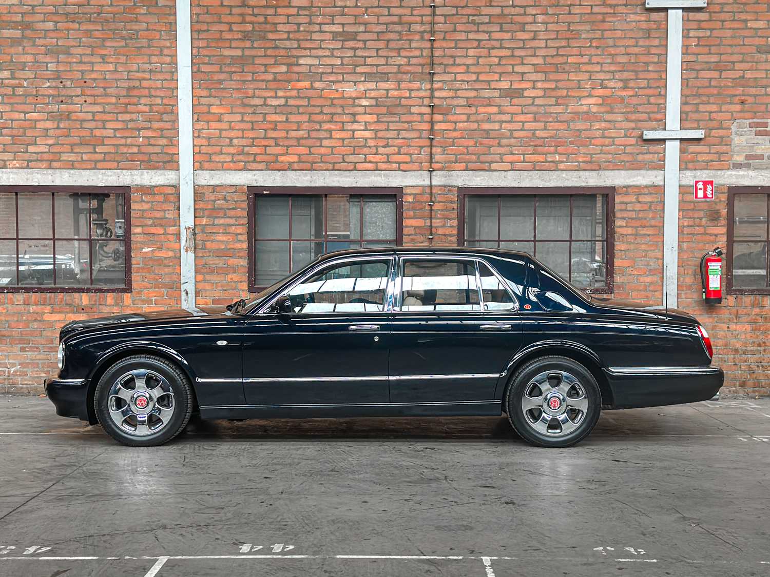 Bentley Arnage 6.8 V8 Red Label 405PK 2001 (Origineel-NL), 31-GN-KD