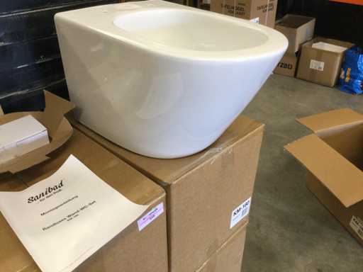 Sanibad - KM-180 - Toalet? suspendat? f?r? margine de sp?lare