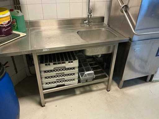 Stainless steel inlet table with flush tap